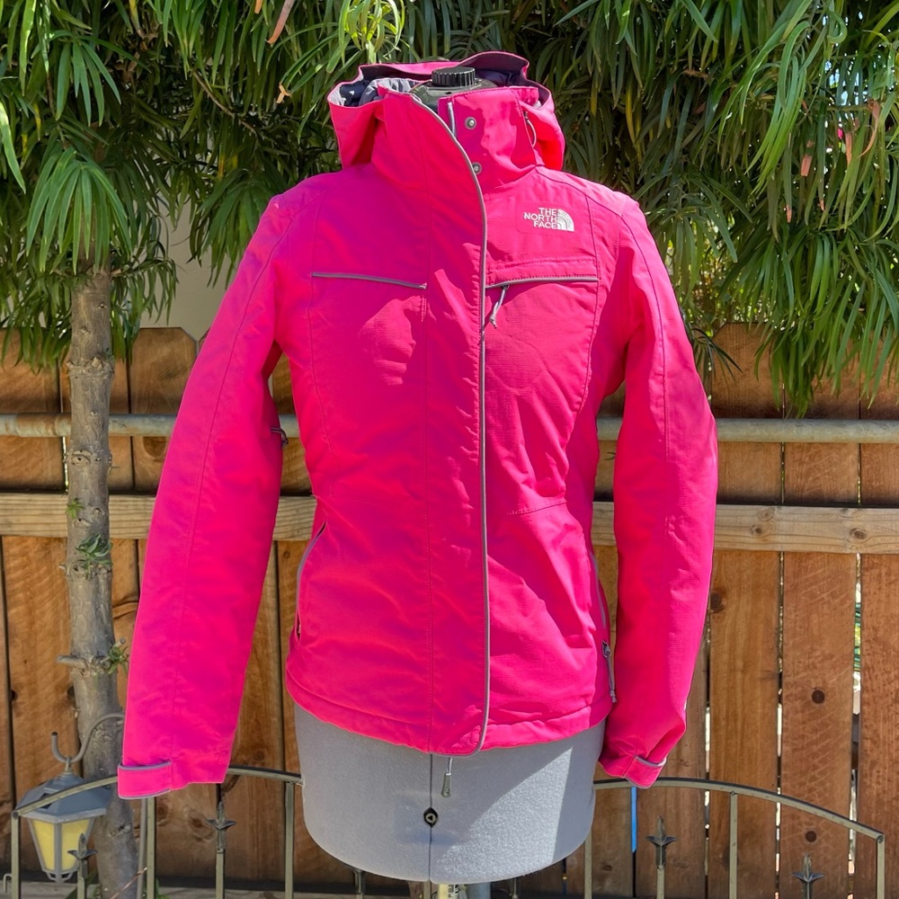 North Face HyVent Waterproof Hooded Jacket size XS